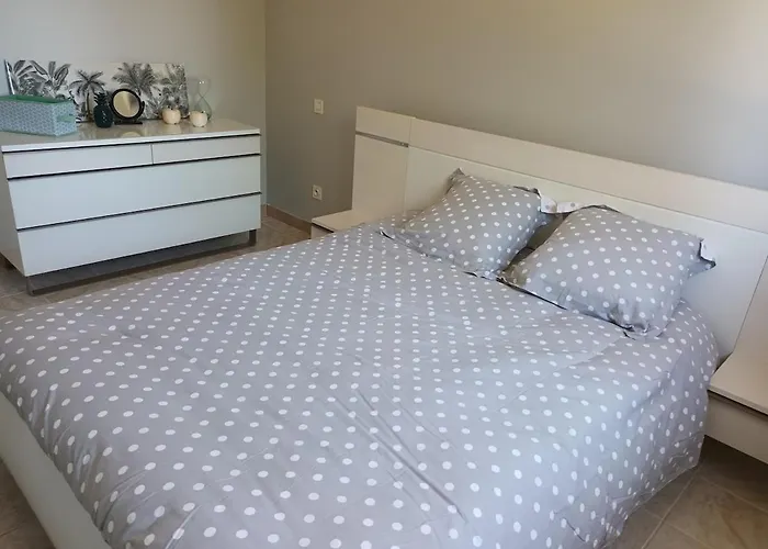 Avec Piscine Hébergement de vacances *