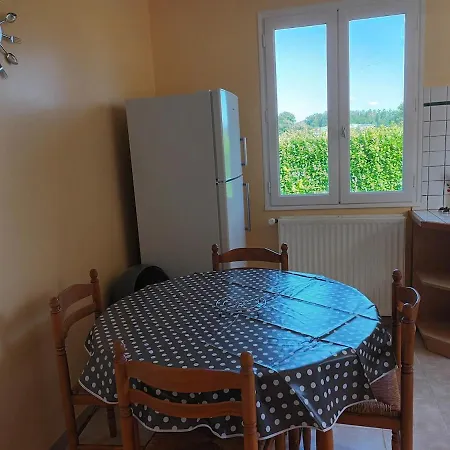 Avec Piscine بيت للعطل